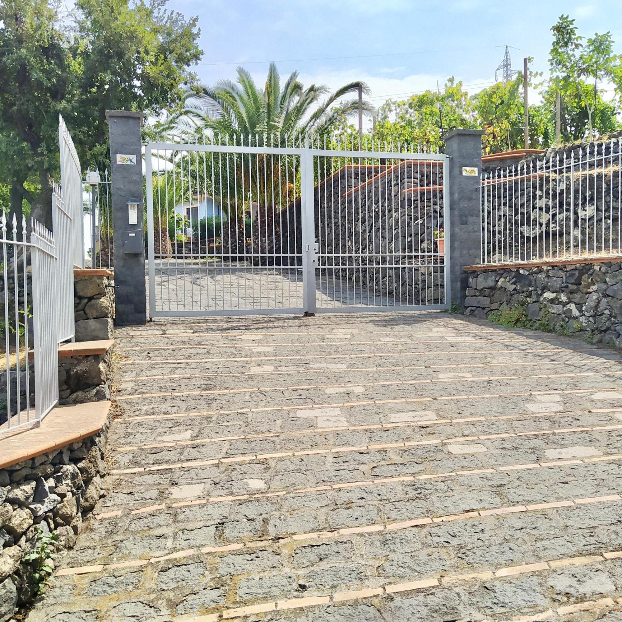 Villa Melany Casa Vacanza Piedimonte Etneo Εξωτερικό φωτογραφία